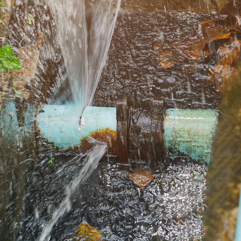 Underground water pipe actively leaking during emergency pipe repair in Rockwall, TX